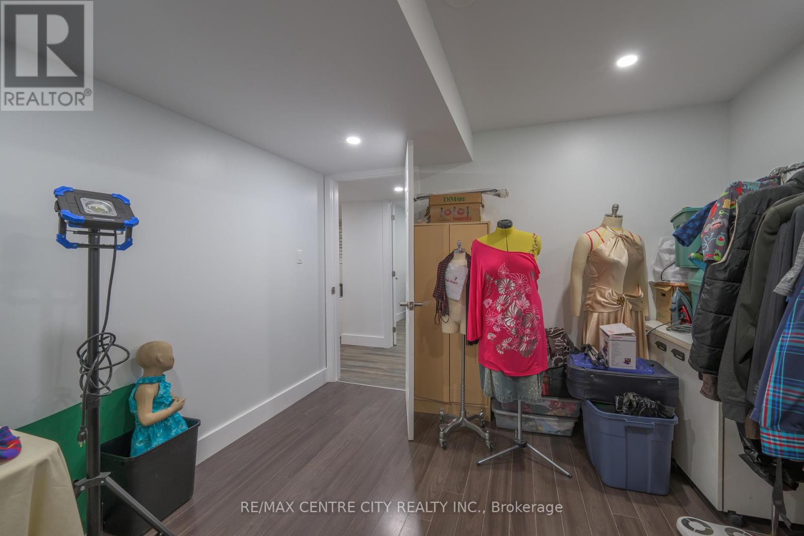 9 Bonnie Place, St. Thomas, Ontario  N5R 5W3 - Photo 34 - X12213298