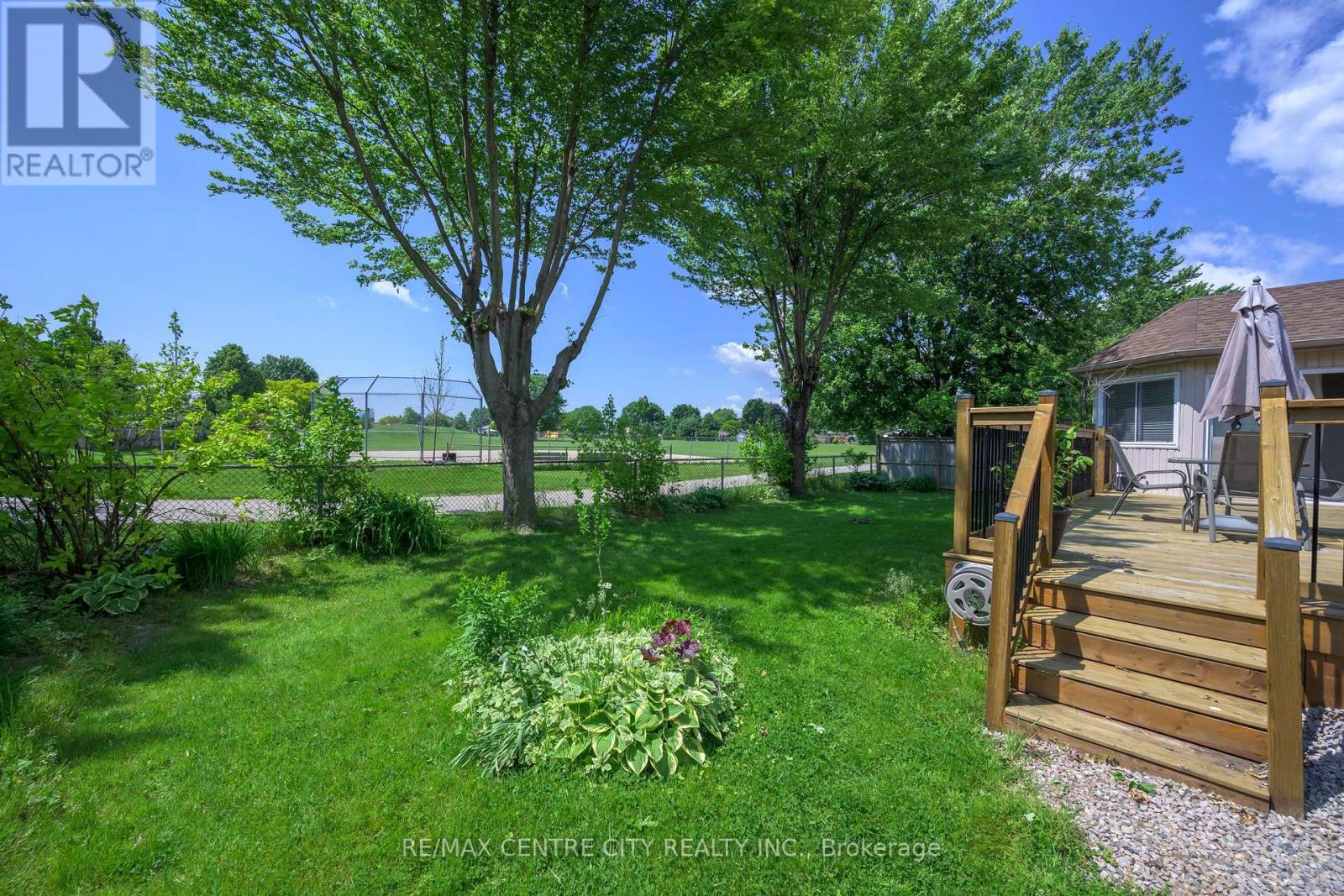 9 Bonnie Place, St. Thomas, Ontario  N5R 5W3 - Photo 37 - X12213298