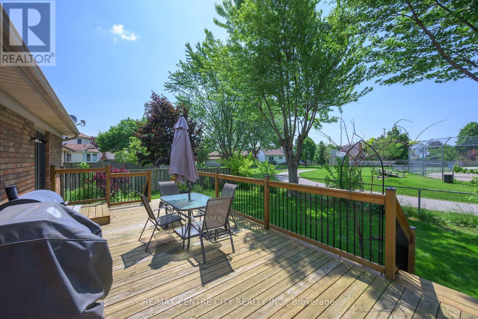 9 Bonnie Place, St. Thomas, Ontario  N5R 5W3 - Photo 42 - X12213298