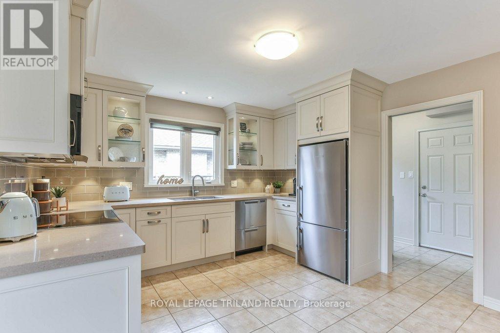 Photo 14 of 50 for 896 Cranbrook Road