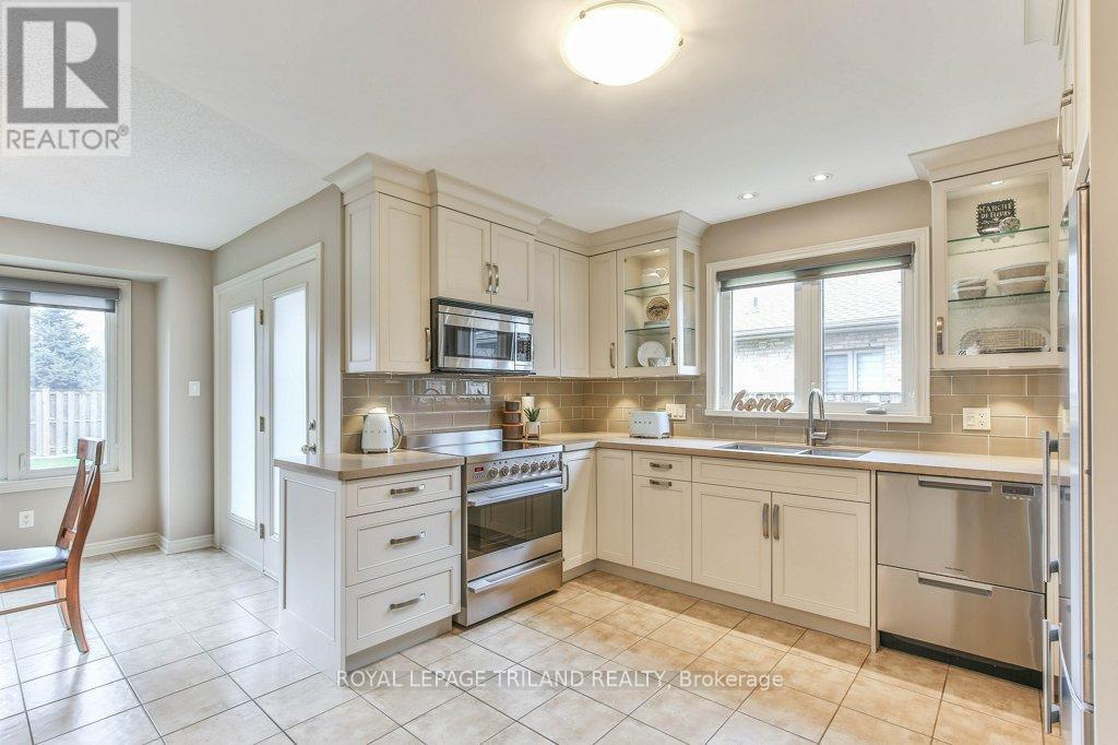 Photo 15 of 50 for 896 Cranbrook Road