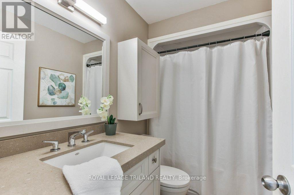 Photo 32 of 50 for 896 Cranbrook Road