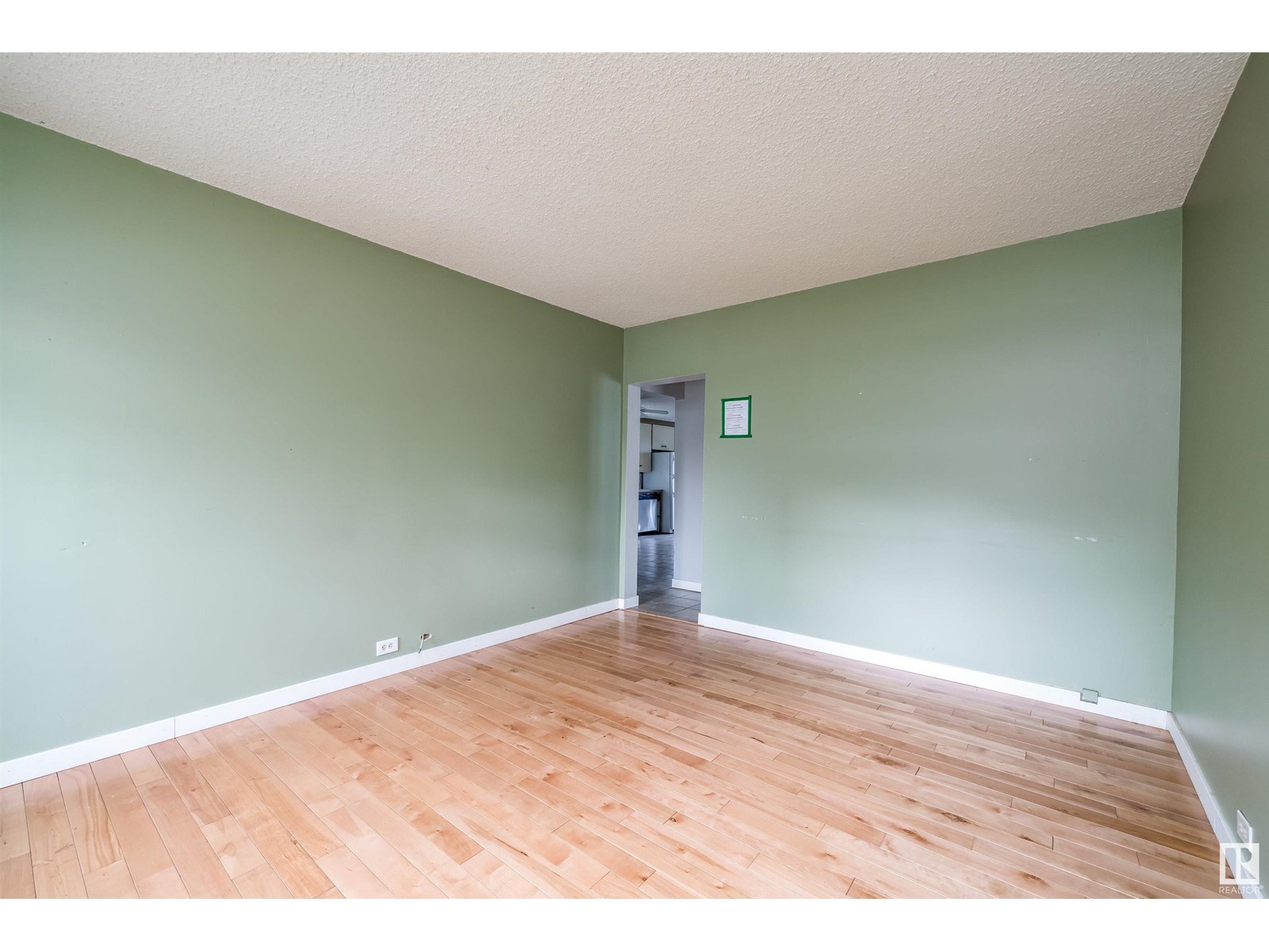 12325 85 St Nw, Edmonton, Alberta  T5B 3H1 - Photo 5 - E4441729