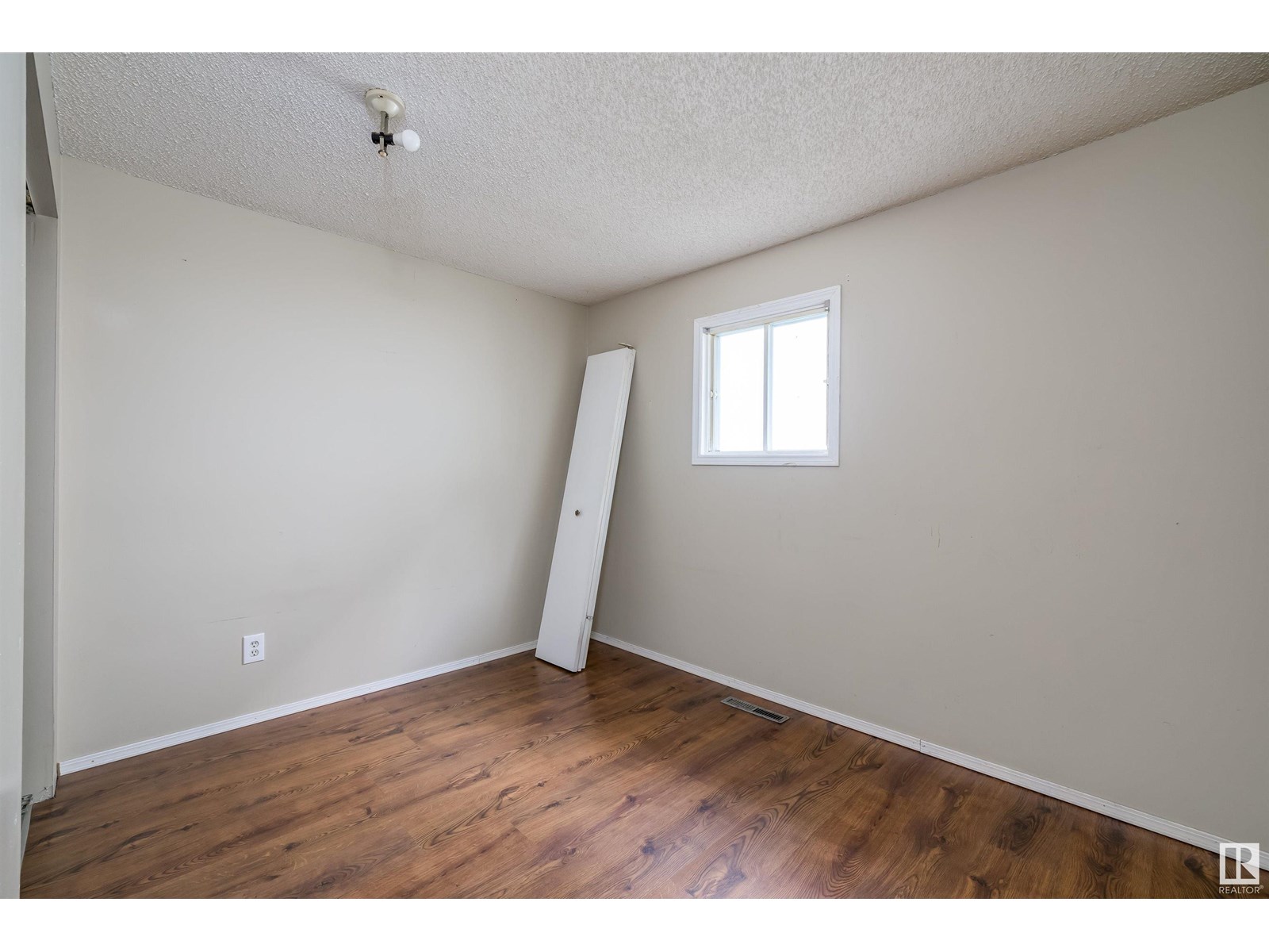 12325 85 St Nw, Edmonton, Alberta  T5B 3H1 - Photo 7 - E4441729
