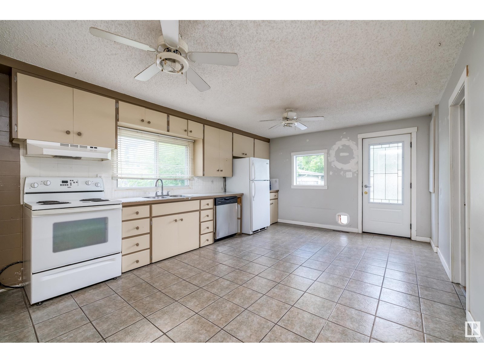 12325 85 St Nw, Edmonton, Alberta  T5B 3H1 - Photo 15 - E4441729