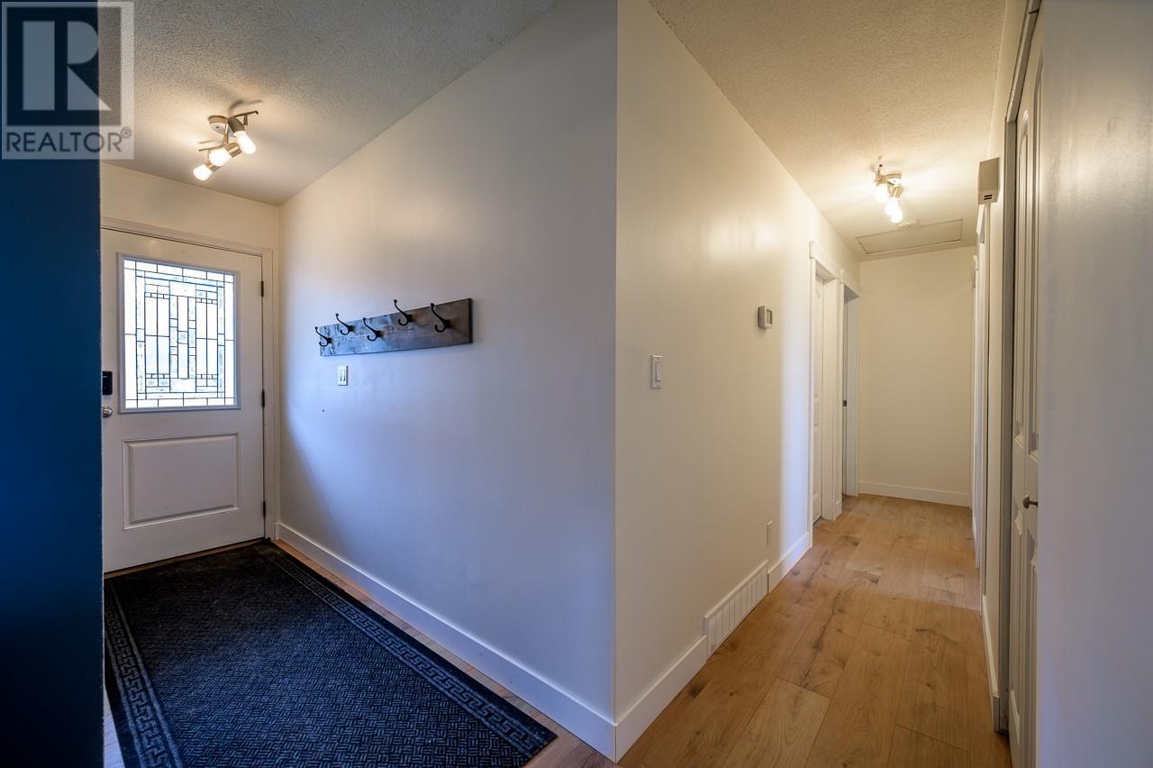 879 Dever Drive, Kamloops, British Columbia  V2B 6P9 - Photo 13 - 10351703