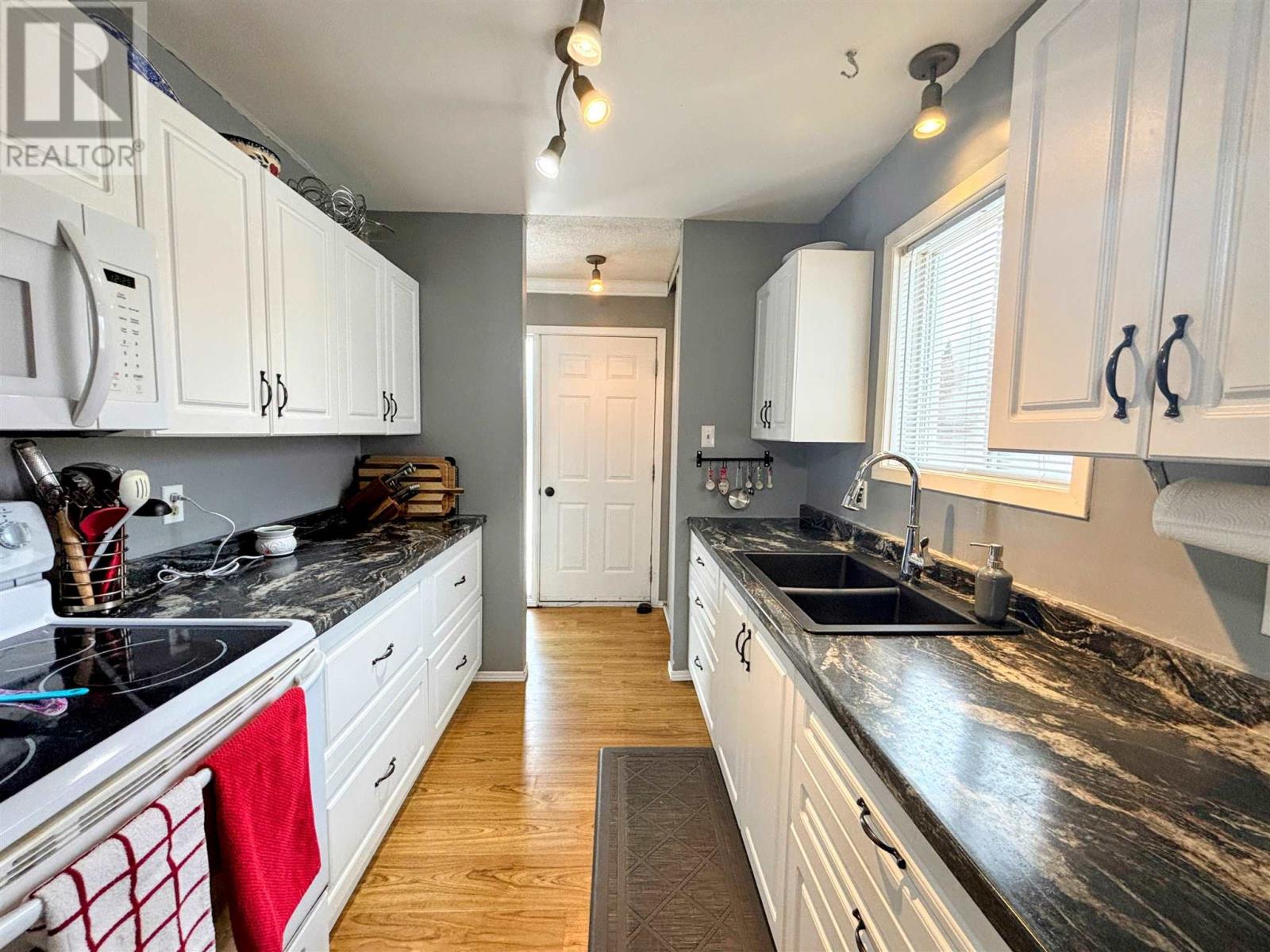 125 Hemlo Dr, Marathon, Ontario  P0T 2E0 - Photo 8 - TB250548