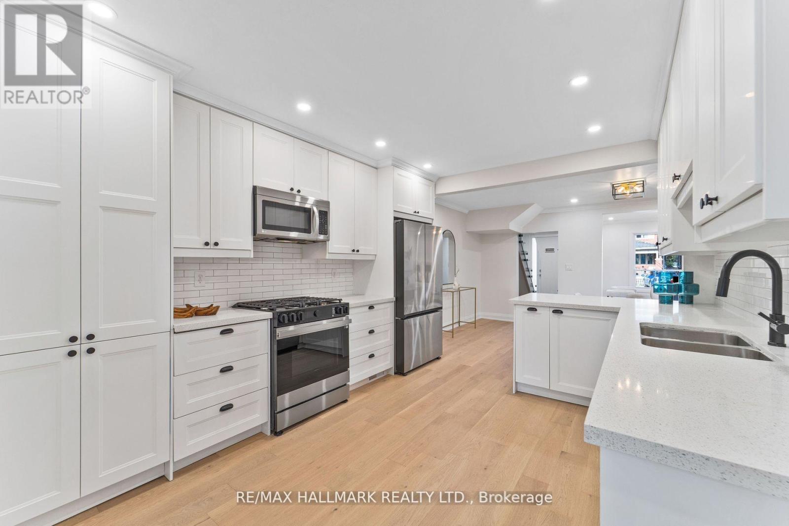 50 Watson Avenue, Toronto (Runnymede-Bloor West Village), Ontario  M6S 4E1 - Photo 16 - W12213031
