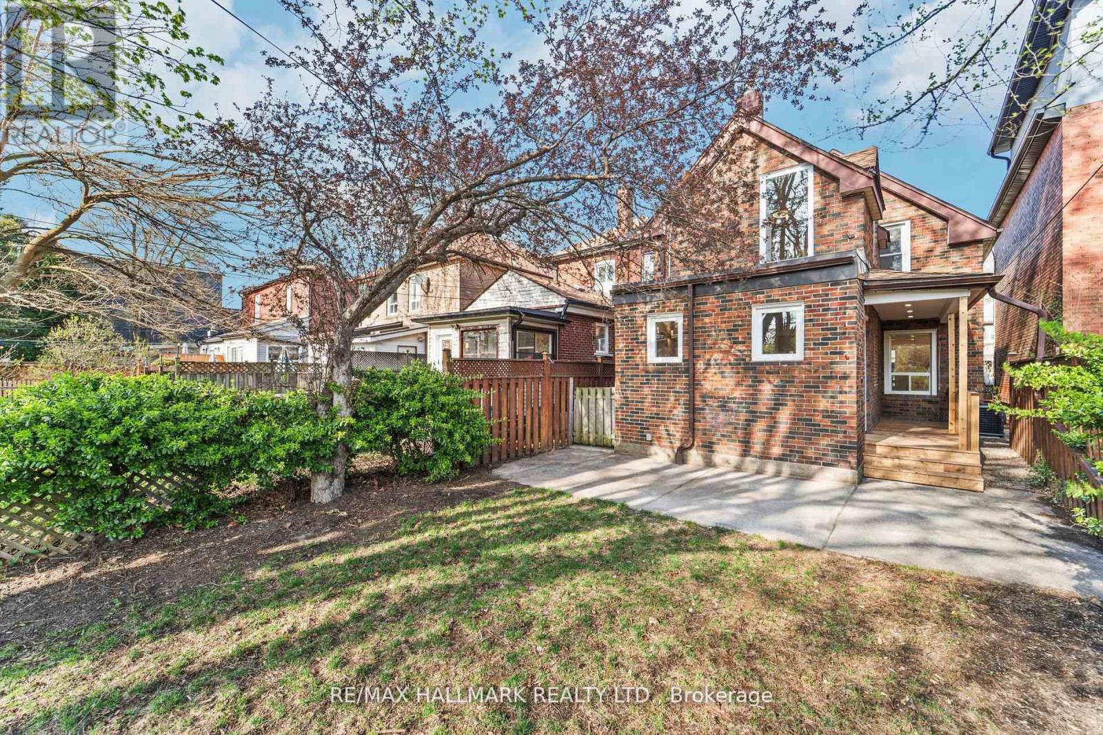 50 Watson Avenue, Toronto (Runnymede-Bloor West Village), Ontario  M6S 4E1 - Photo 32 - W12213031