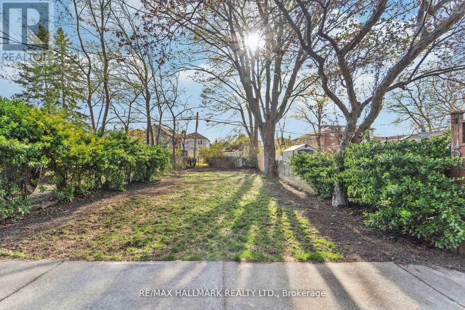50 Watson Avenue, Toronto (Runnymede-Bloor West Village), Ontario  M6S 4E1 - Photo 33 - W12213031