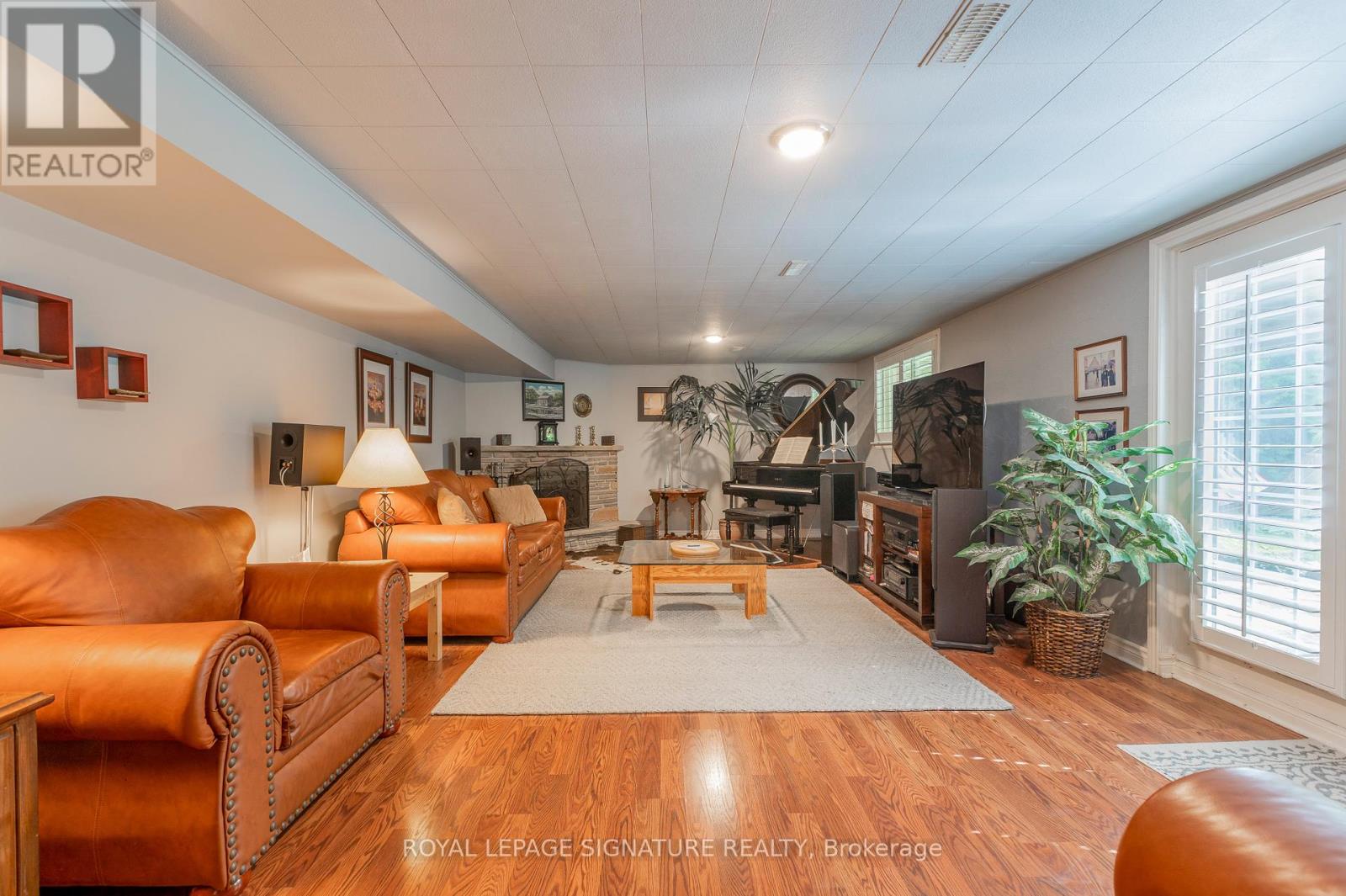 31 Norbert Crescent, Toronto, Ontario  M9C 3J8 - Photo 21 - W12213038
