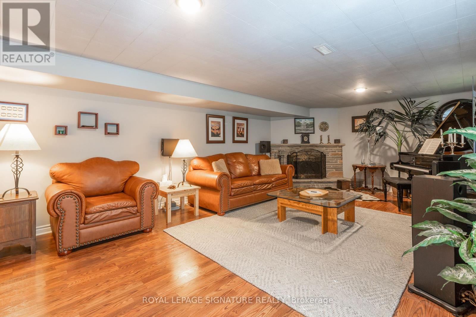 31 Norbert Crescent, Toronto, Ontario  M9C 3J8 - Photo 23 - W12213038