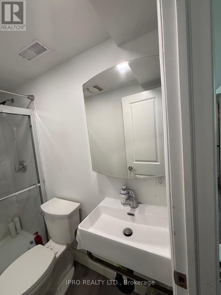 Bsmt - 40 Monte Vista Trail, Brampton (Heart Lake East), Ontario  L6Z 2G5 - Photo 15 - W12213048
