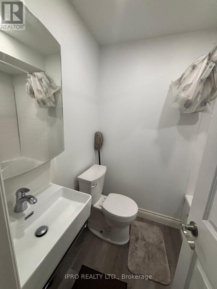 Bsmt - 40 Monte Vista Trail, Brampton (Heart Lake East), Ontario  L6Z 2G5 - Photo 17 - W12213048