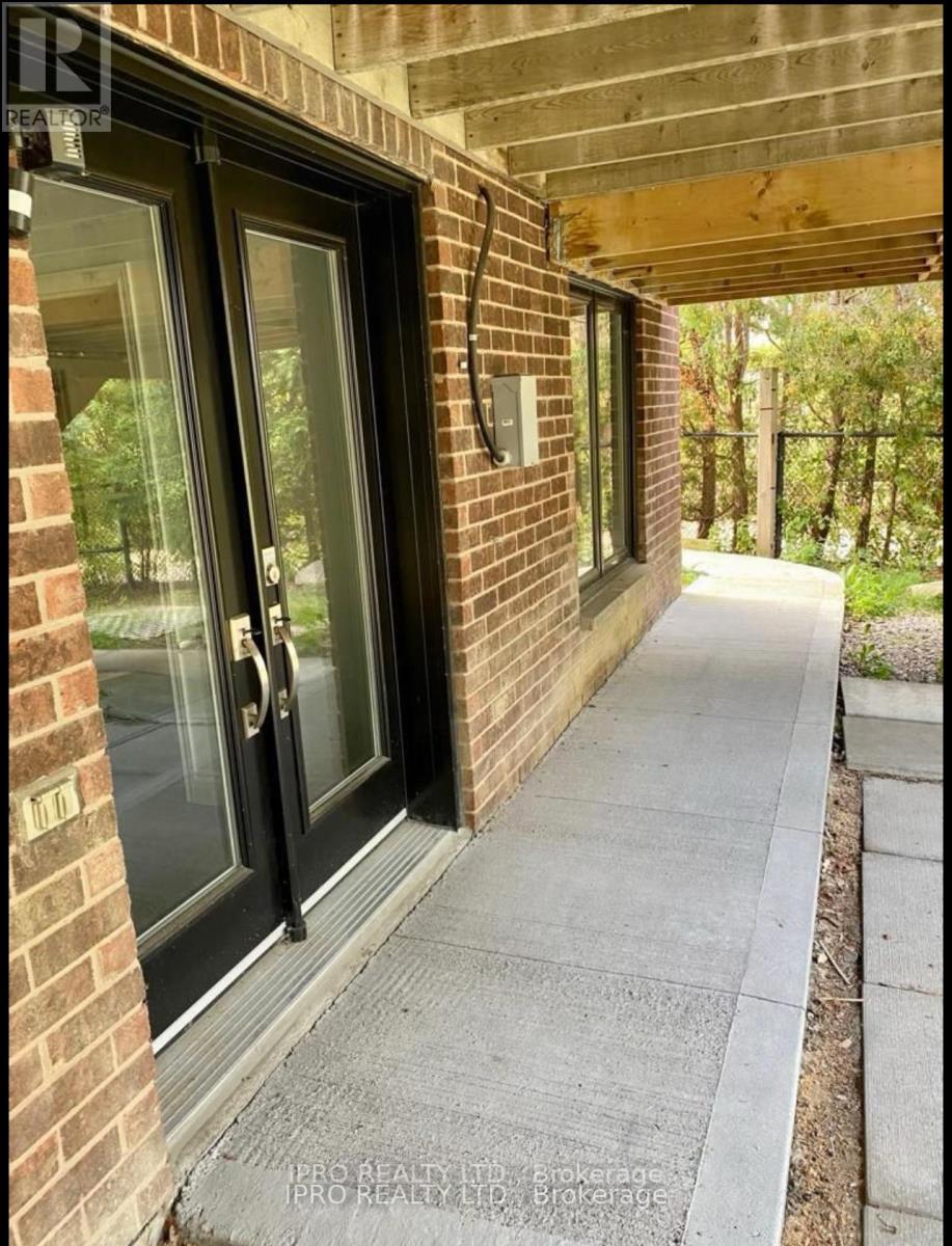 Bsmt - 40 Monte Vista Trail, Brampton (Heart Lake East), Ontario  L6Z 2G5 - Photo 20 - W12213048