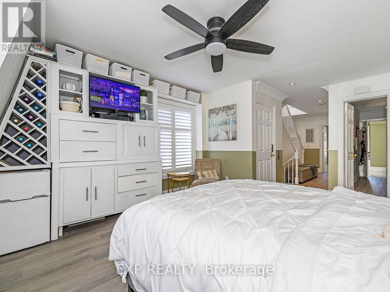 4 - 2351 Lakeshore Road W, Oakville, Ontario  L6L 1H4 - Photo 24 - W12213063