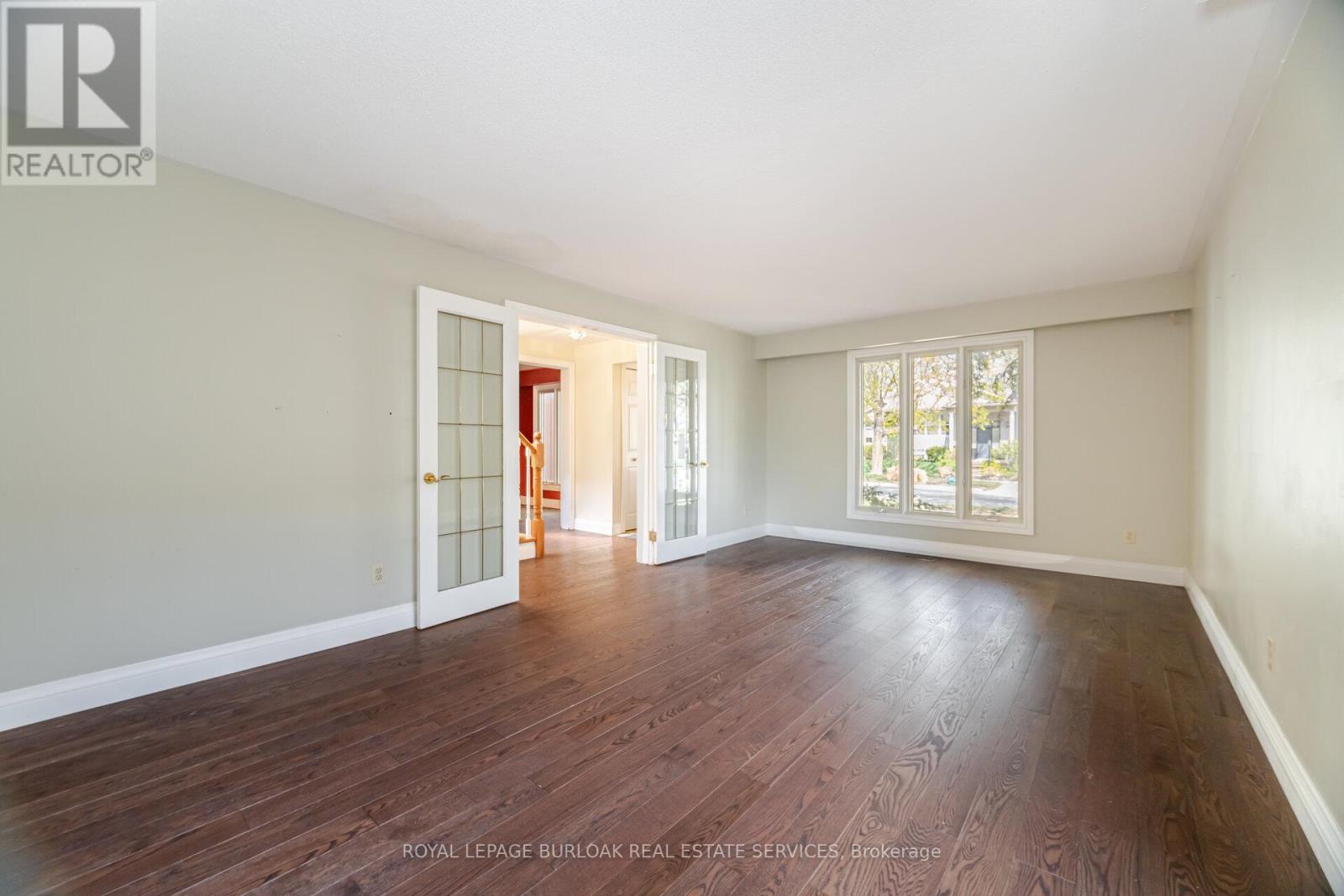 204 Arichat Road, Oakville, Ontario  L6J 5N4 - Photo 15 - W12213065