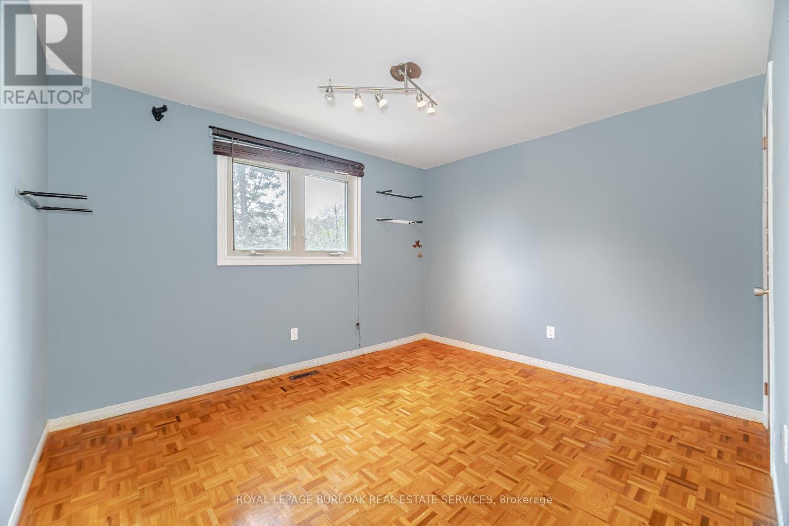 204 Arichat Road, Oakville, Ontario  L6J 5N4 - Photo 26 - W12213065
