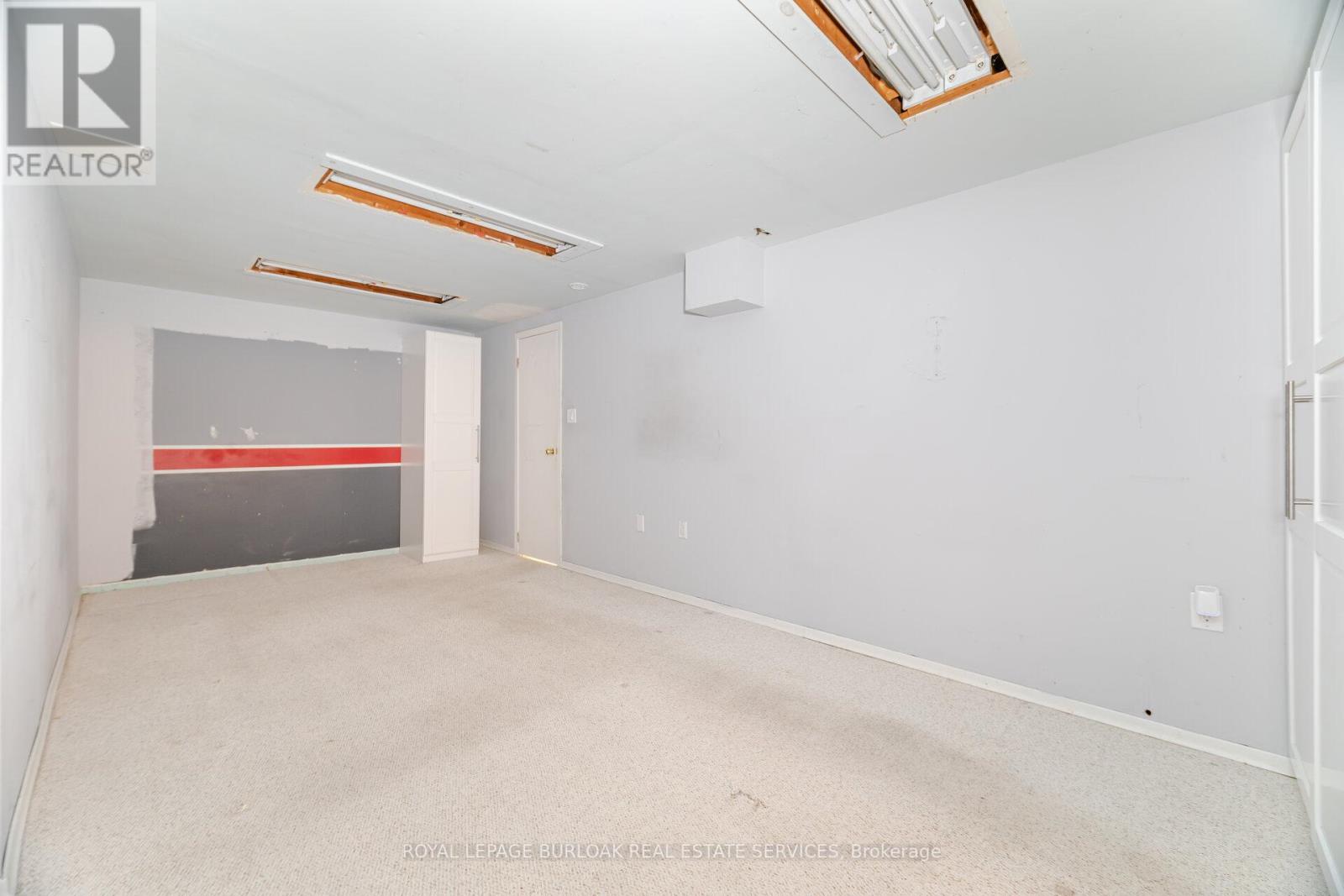 204 Arichat Road, Oakville, Ontario  L6J 5N4 - Photo 34 - W12213065