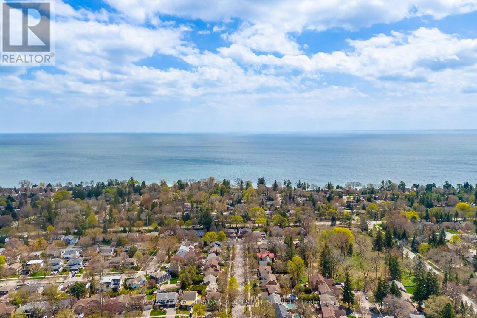 204 Arichat Road, Oakville, Ontario  L6J 5N4 - Photo 48 - W12213065