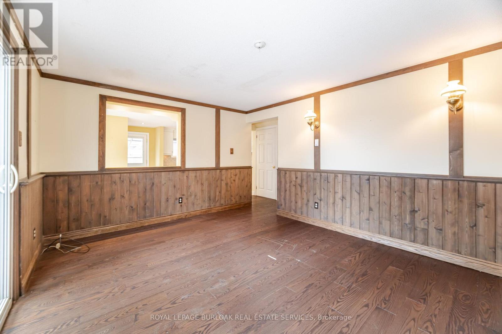 204 Arichat Road, Oakville, Ontario  L6J 5N4 - Photo 9 - W12213065