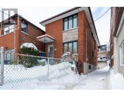 2098 DUFFERIN STREET, Toronto, Ontario