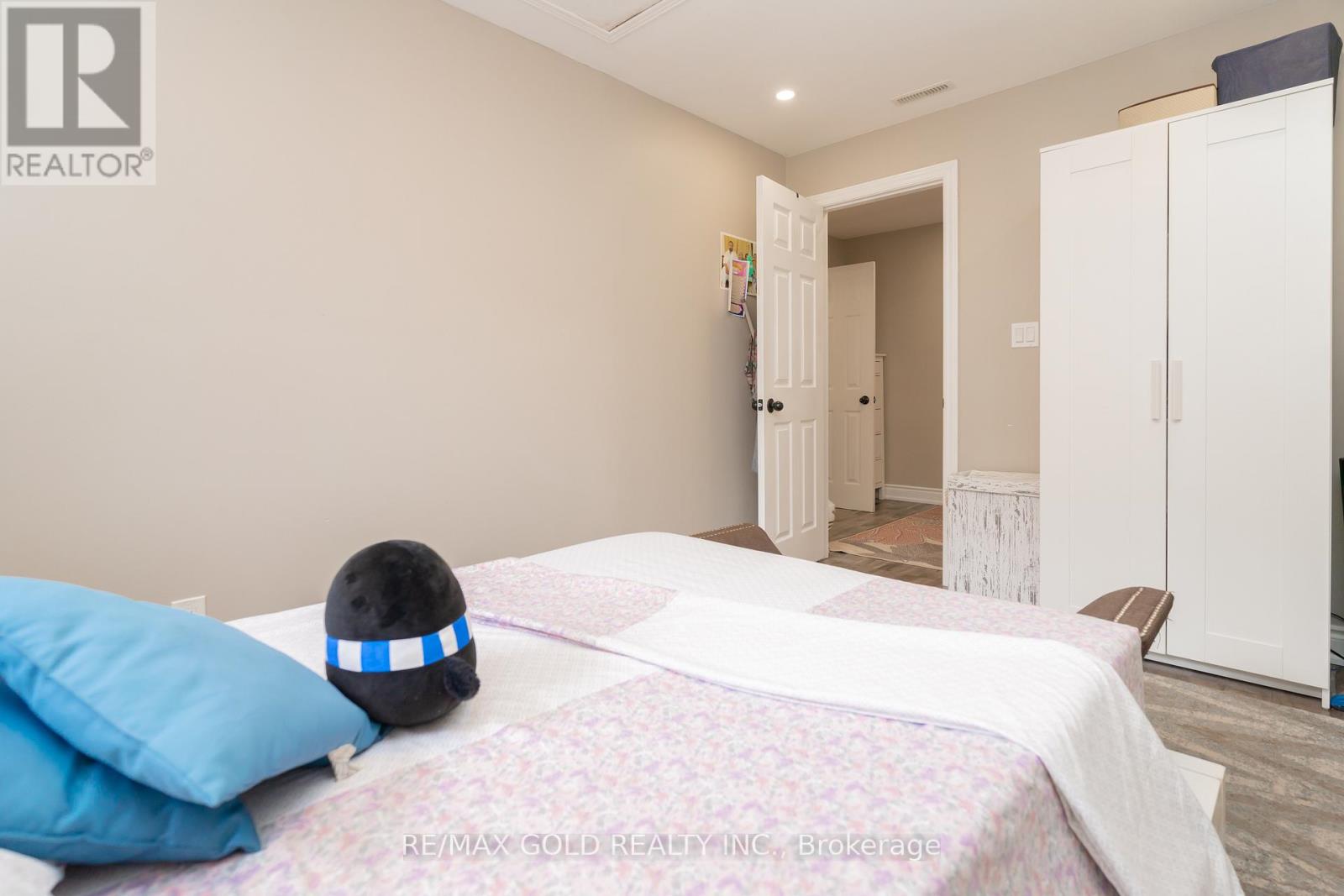 48 Drury Crescent, Brampton, Ontario  L6T 1L2 - Photo 25 - W12213076