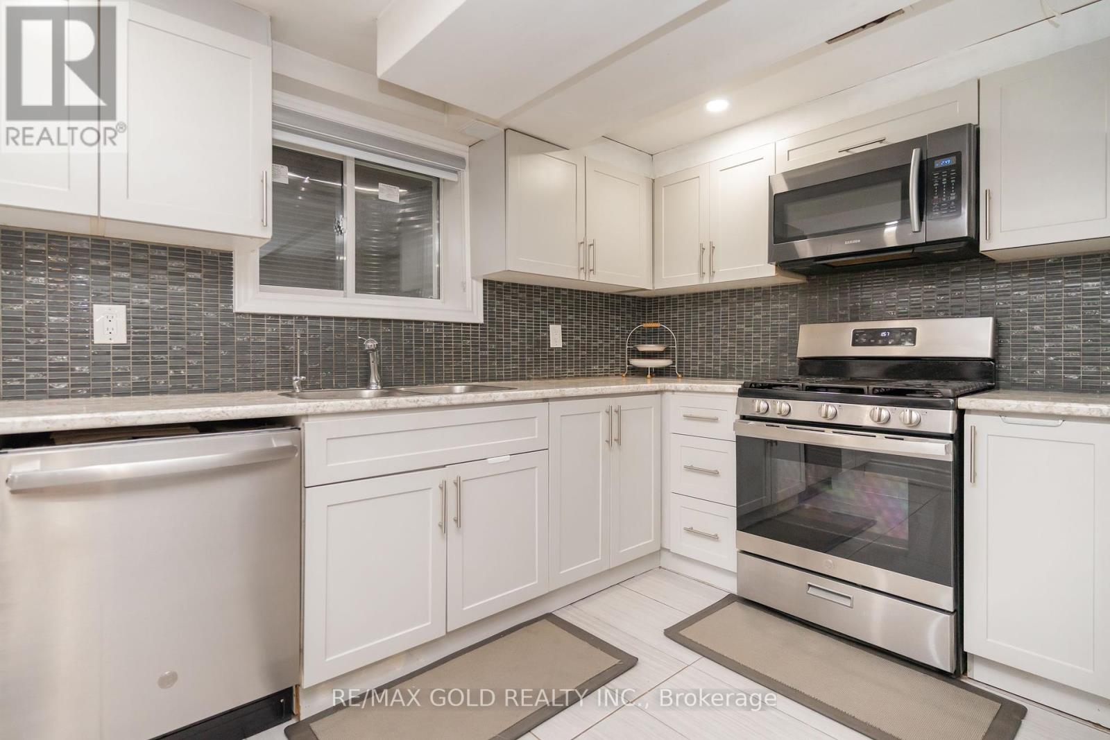 48 Drury Crescent, Brampton, Ontario  L6T 1L2 - Photo 32 - W12213076