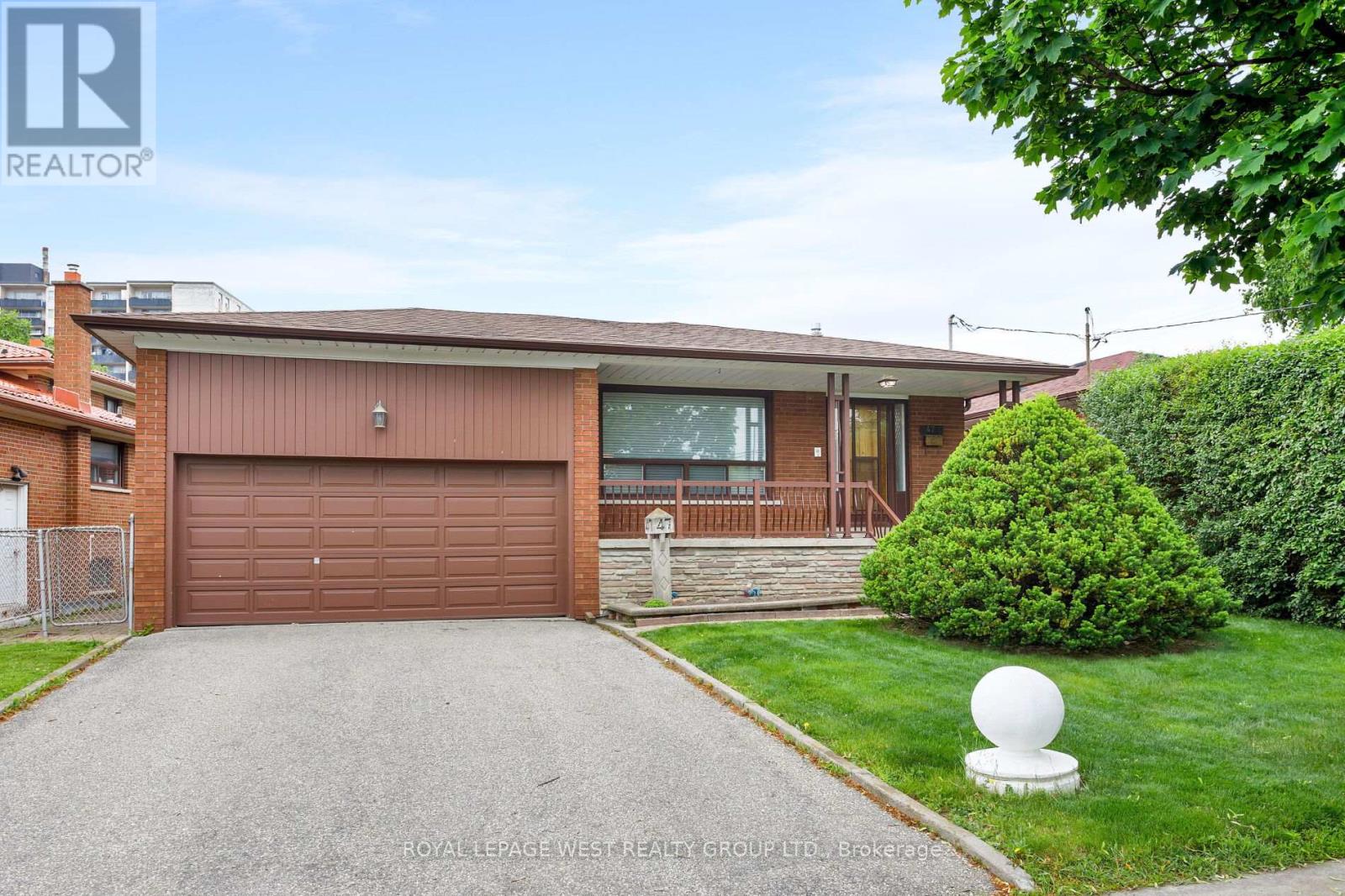 47 POTSDAM ROAD, Toronto, Ontario