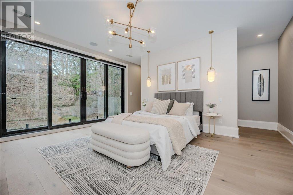78 South Kingsway, Toronto (High Park-Swansea), Ontario  M6S 3T3 - Photo 19 - W12213080