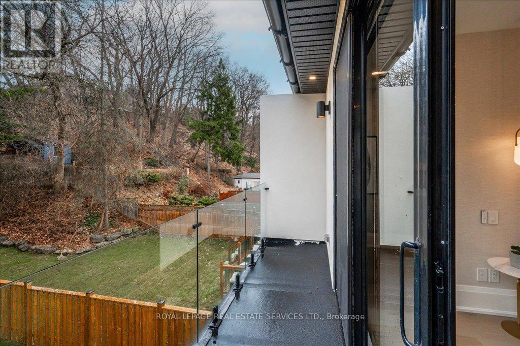 78 South Kingsway, Toronto (High Park-Swansea), Ontario  M6S 3T3 - Photo 20 - W12213080