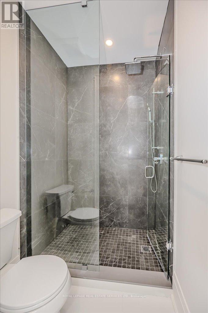 78 South Kingsway, Toronto (High Park-Swansea), Ontario  M6S 3T3 - Photo 31 - W12213080