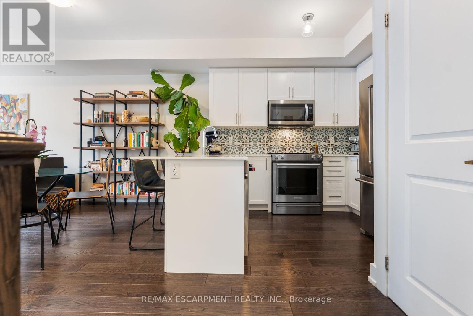 332 - 6 Drummond Street, Toronto (Mimico), Ontario  M8V 1Y8 - Photo 4 - W12213087