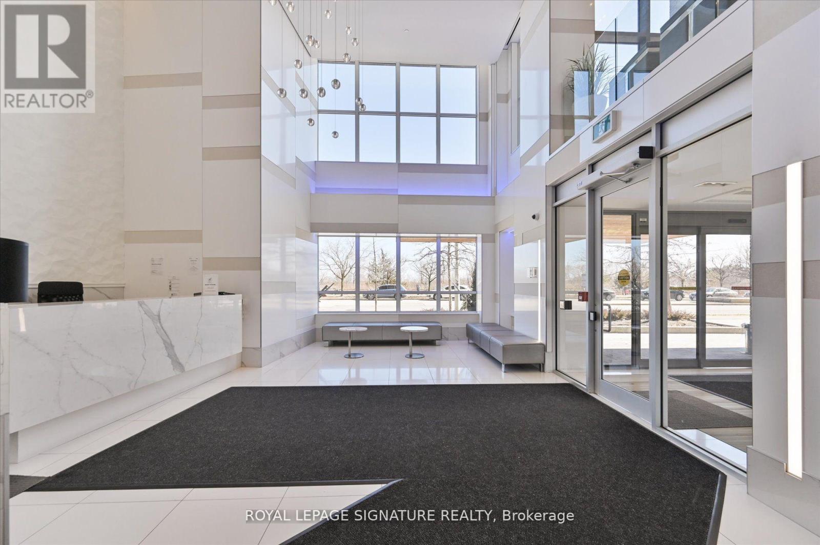 205 - 110 Marine Parade Drive, Toronto (Mimico), Ontario  M8V 0A3 - Photo 2 - W12213159