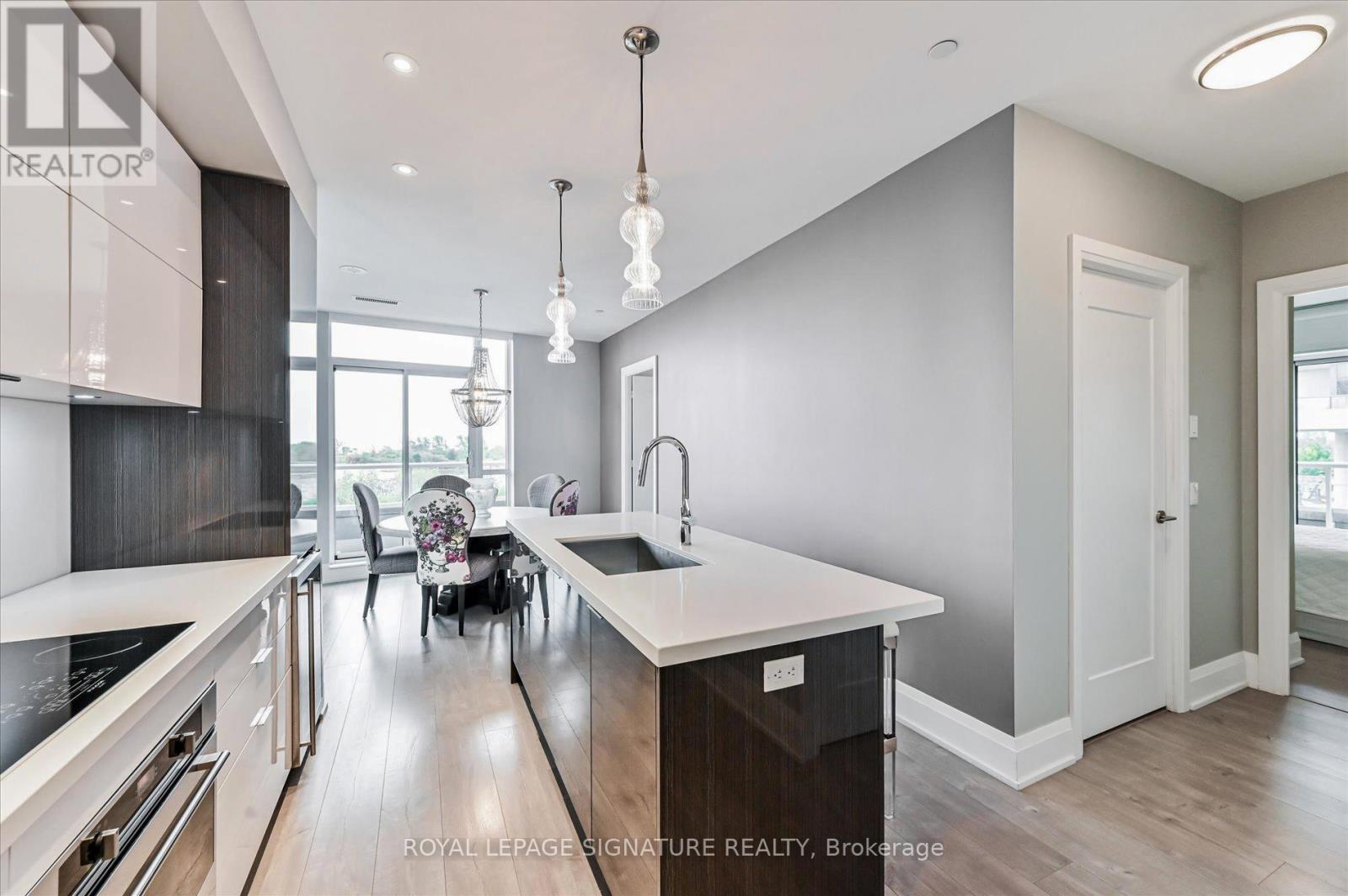 205 - 110 Marine Parade Drive, Toronto (Mimico), Ontario  M8V 0A3 - Photo 5 - W12213159