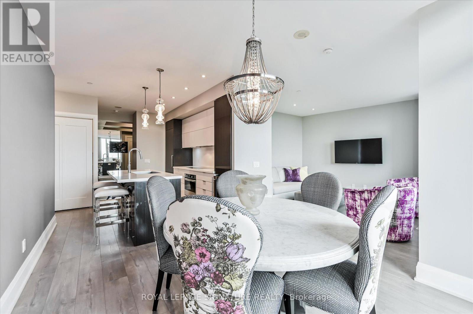 205 - 110 Marine Parade Drive, Toronto (Mimico), Ontario  M8V 0A3 - Photo 7 - W12213159