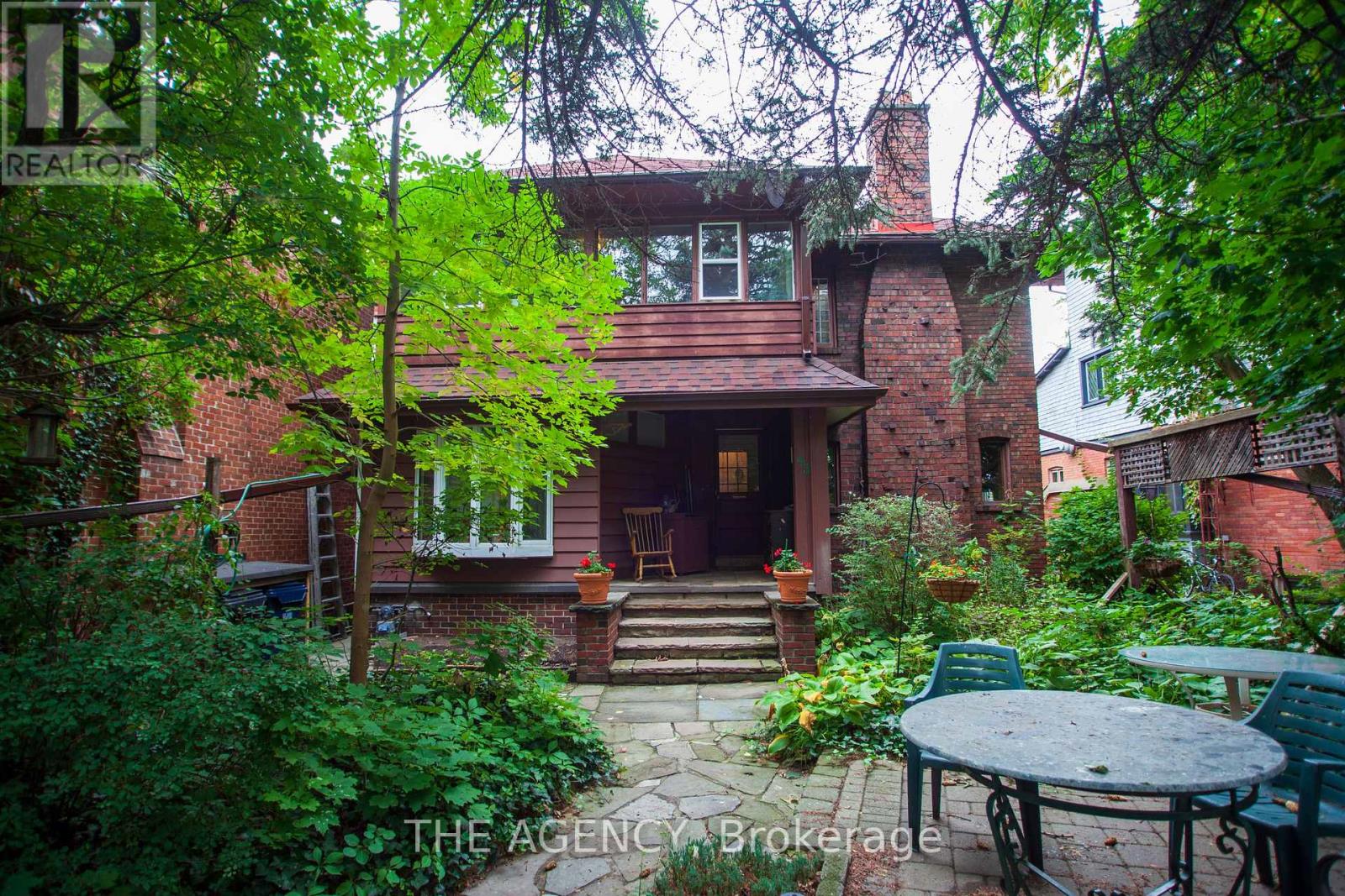 43 INDIAN ROAD CRESCENT, Toronto, Ontario