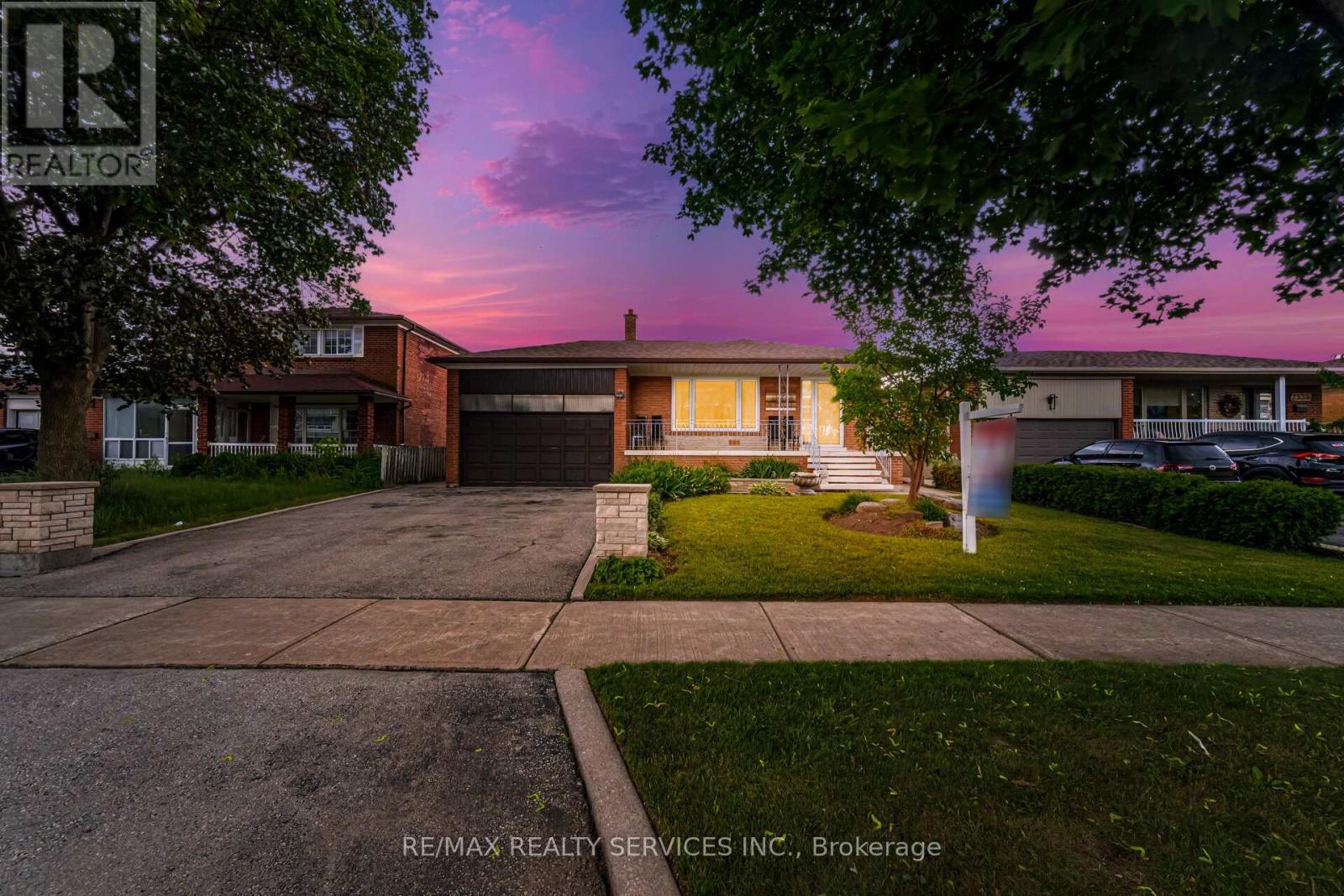 7541 DARCEL AVENUE, Mississauga, Ontario