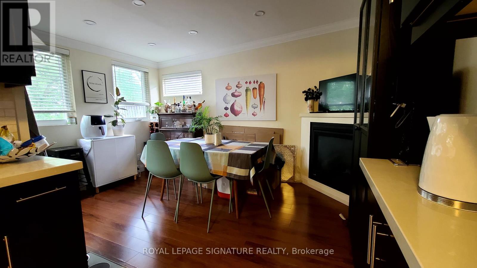 3rd Flr - 45 Jerome Street, Toronto, Ontario  M6P 1H8 - Photo 6 - W12213231
