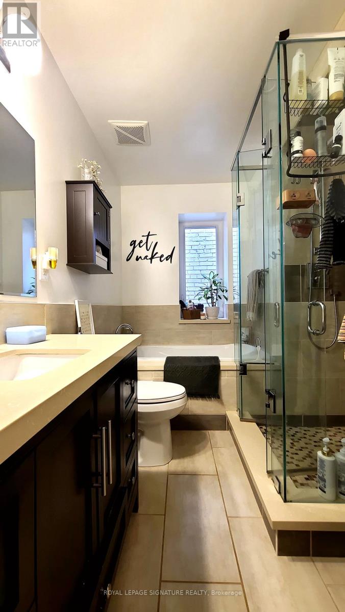3rd Flr - 45 Jerome Street, Toronto, Ontario  M6P 1H8 - Photo 9 - W12213231