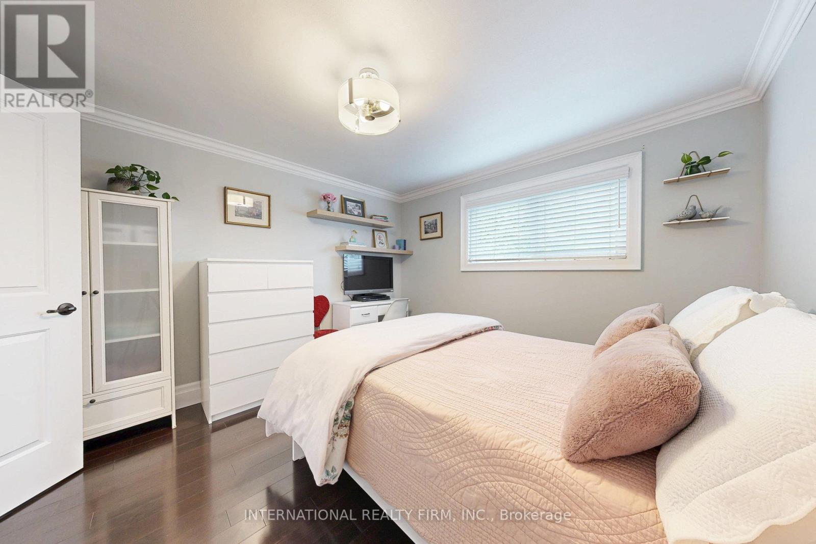 1088 Runnymead Crescent, Oakville, Ontario  L6M 1C4 - Photo 28 - W12213253