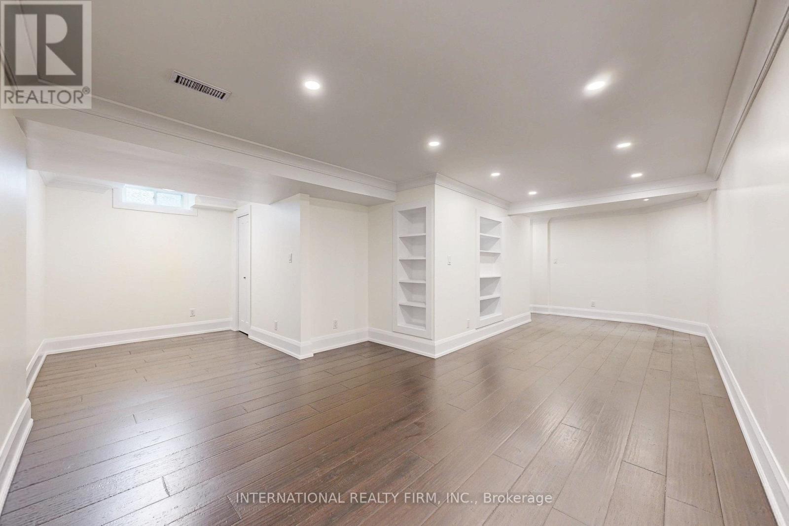 1088 Runnymead Crescent, Oakville, Ontario  L6M 1C4 - Photo 41 - W12213253