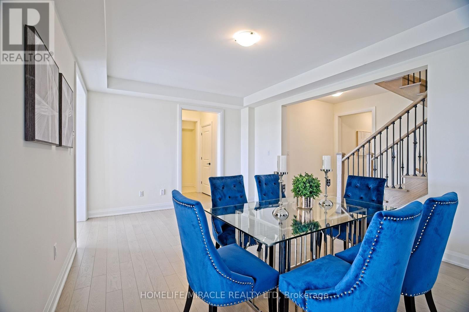 4 Bavenden Crescent, Brampton (Credit Valley), Ontario  L6X 0K7 - Photo 14 - W12213274