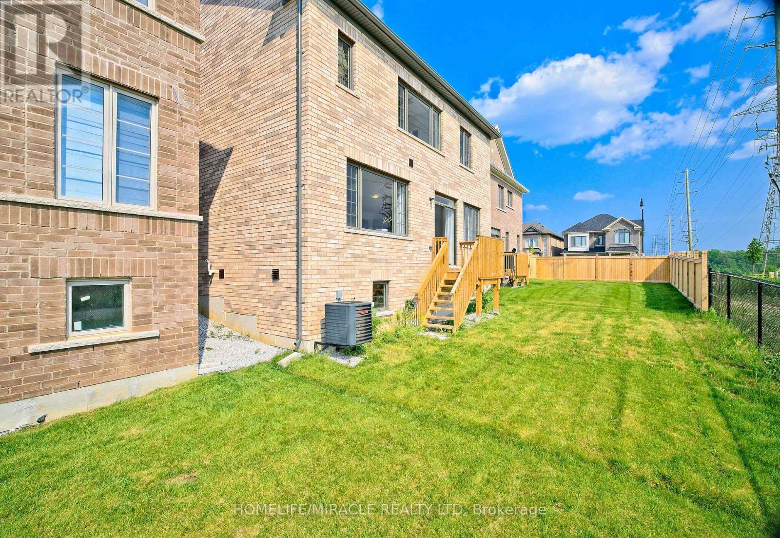 4 Bavenden Crescent, Brampton (Credit Valley), Ontario  L6X 0K7 - Photo 7 - W12213274