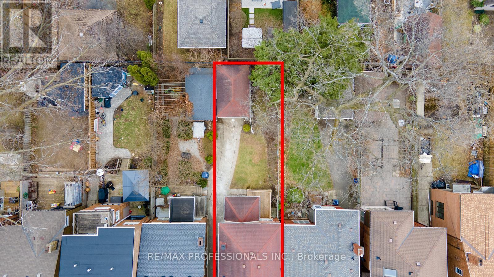 377 Armadale Avenue, Toronto (Runnymede-Bloor West Village), Ontario  M6S 3X7 - Photo 36 - W12213281