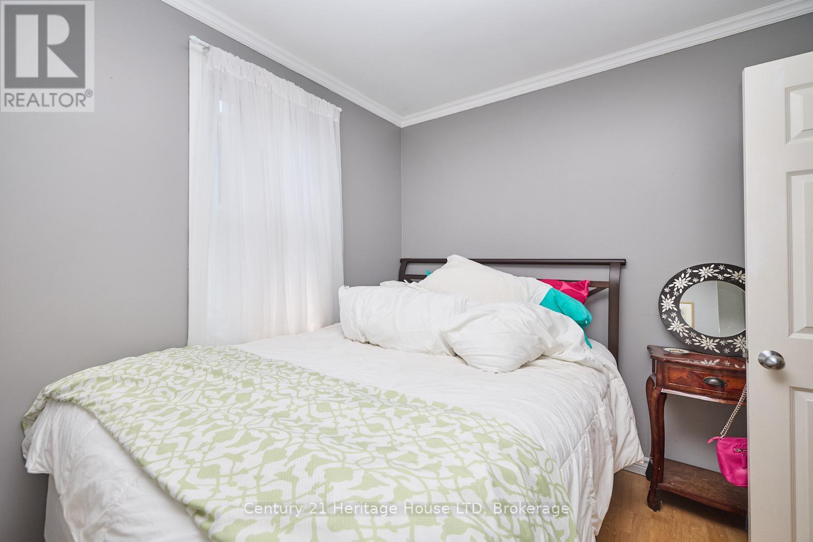 36 Afton Avenue, Welland (Lincoln/crowland), Ontario  L3B 1V5 - Photo 23 - X12213299