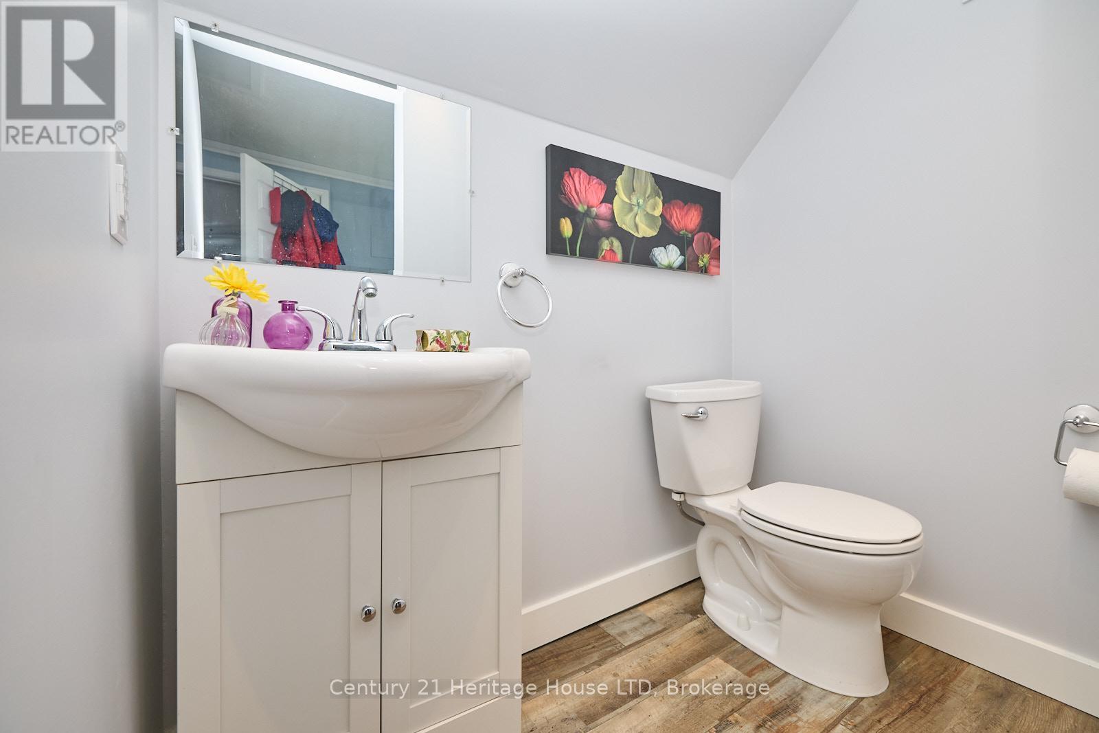 36 Afton Avenue, Welland (Lincoln/crowland), Ontario  L3B 1V5 - Photo 24 - X12213299