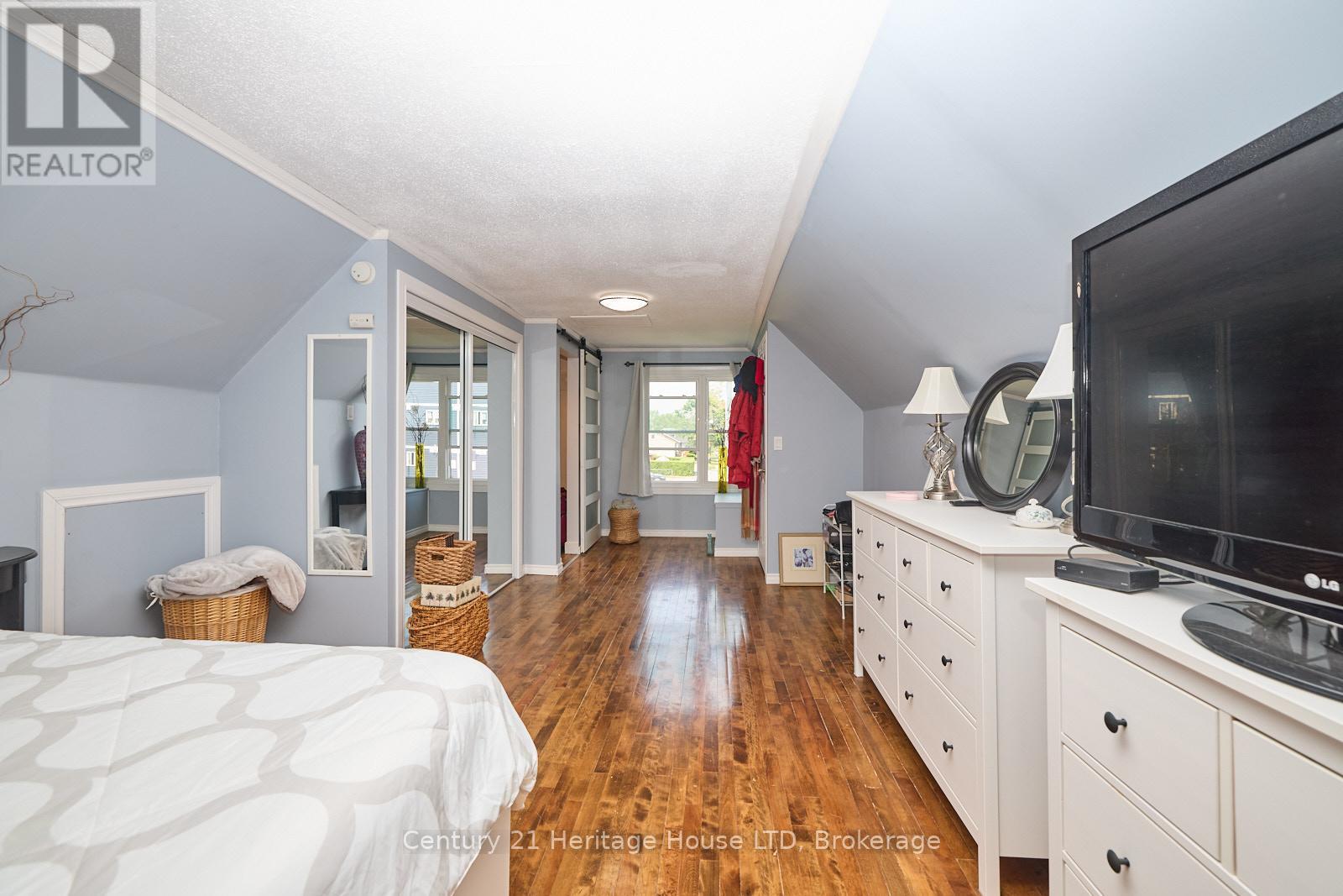 36 Afton Avenue, Welland (Lincoln/crowland), Ontario  L3B 1V5 - Photo 27 - X12213299