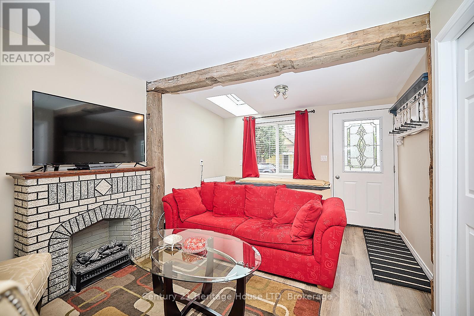 30 Mcalpine Avenue S, Welland, Ontario  L3B 1T6 - Photo 15 - X12213358