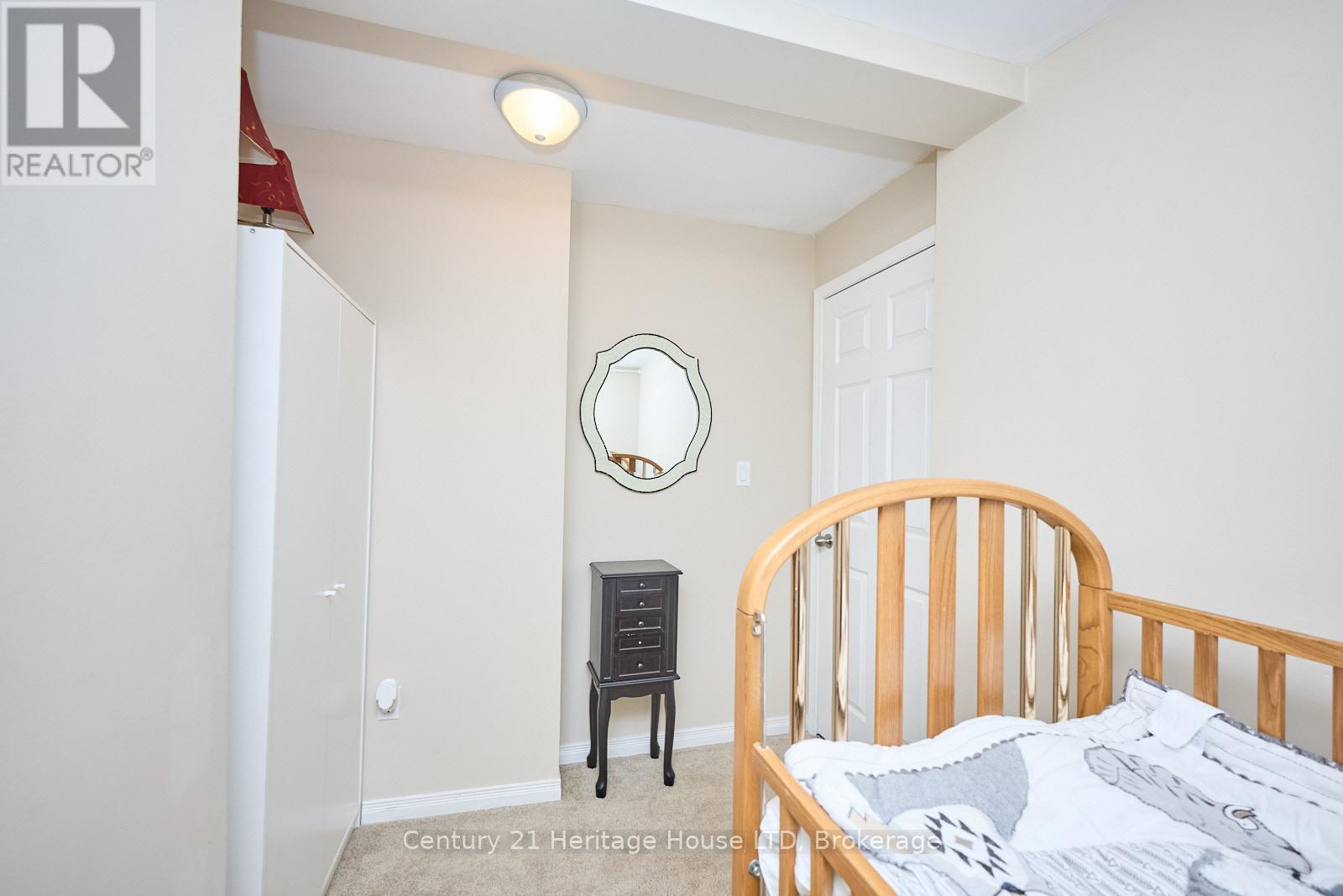30 Mcalpine Avenue S, Welland, Ontario  L3B 1T6 - Photo 29 - X12213358
